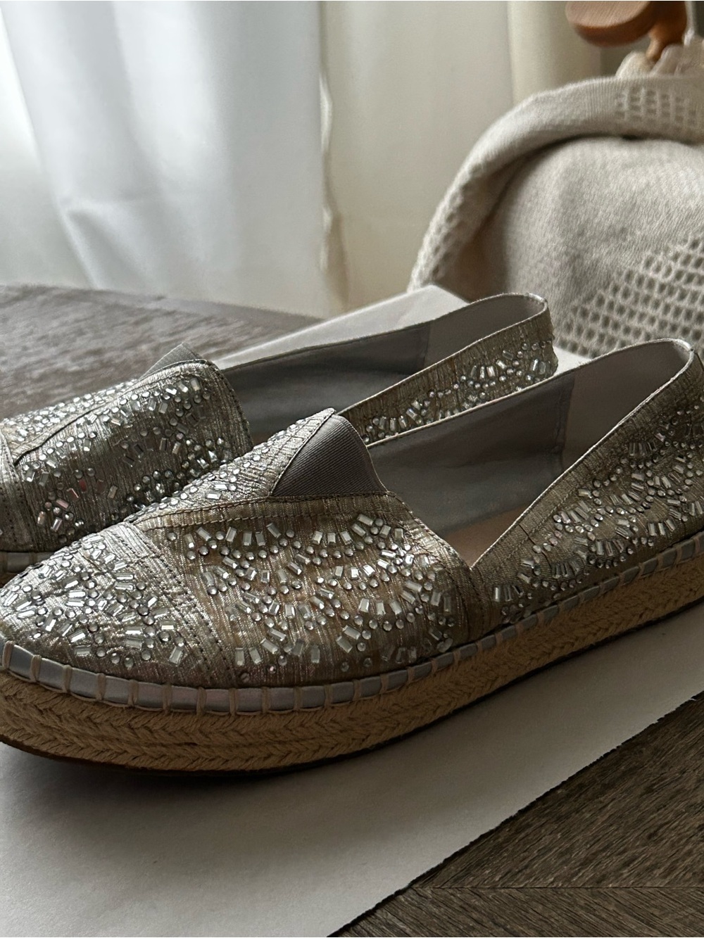 Gianni Bini Silver Crystal Embellished Slip On summer shoes size 8